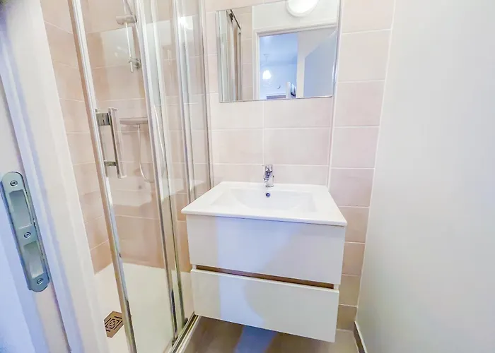 Maison Chaleureuse A Deux Pas Du Centre De Vichy